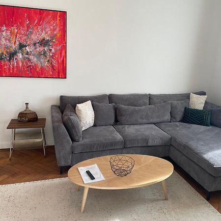 Grosse Wohnung In Westend Münih Dış mekan fotoğraf